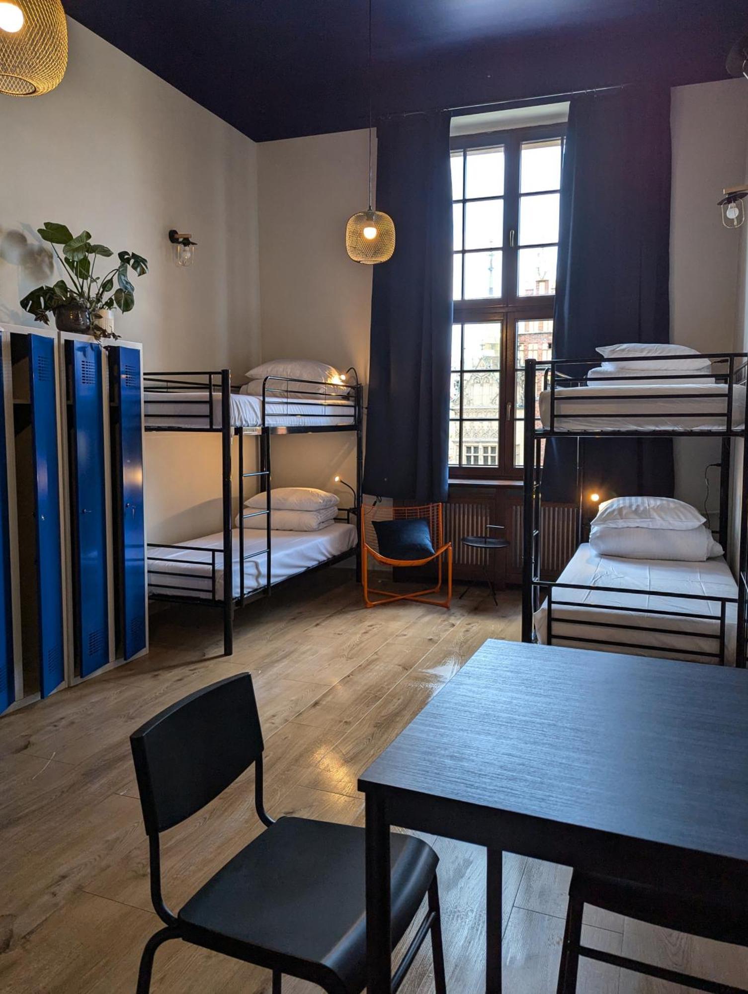 Rynek 30 Hostel Wrocław Eksteriør billede